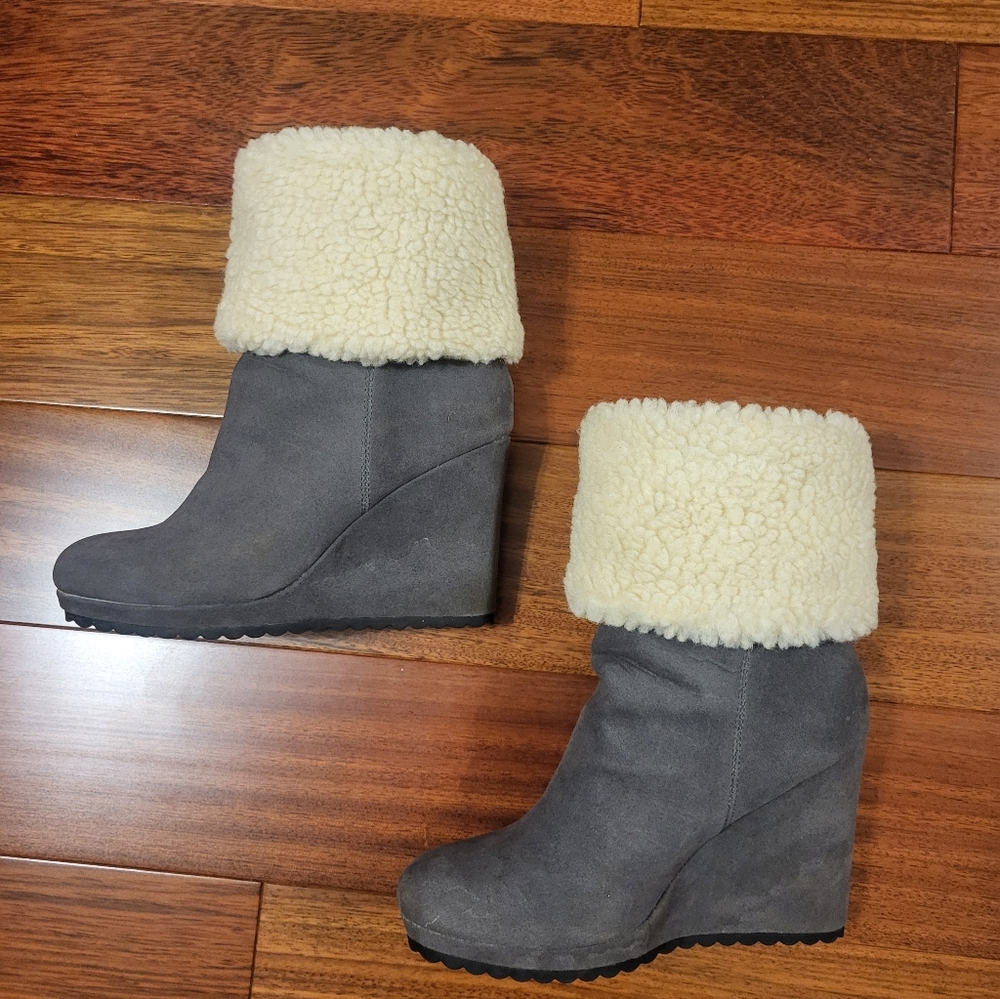 Just Fab Cameron Sherpa Wedge Boots